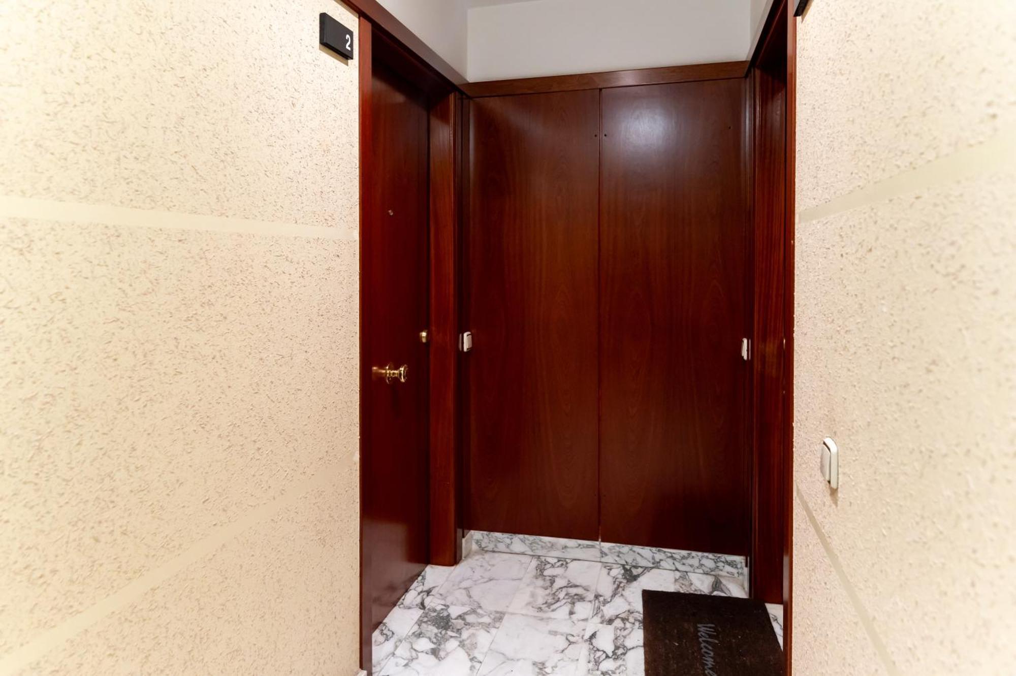 Apartamento Comfy Downtown + Private Terrace Barcelona Exterior foto